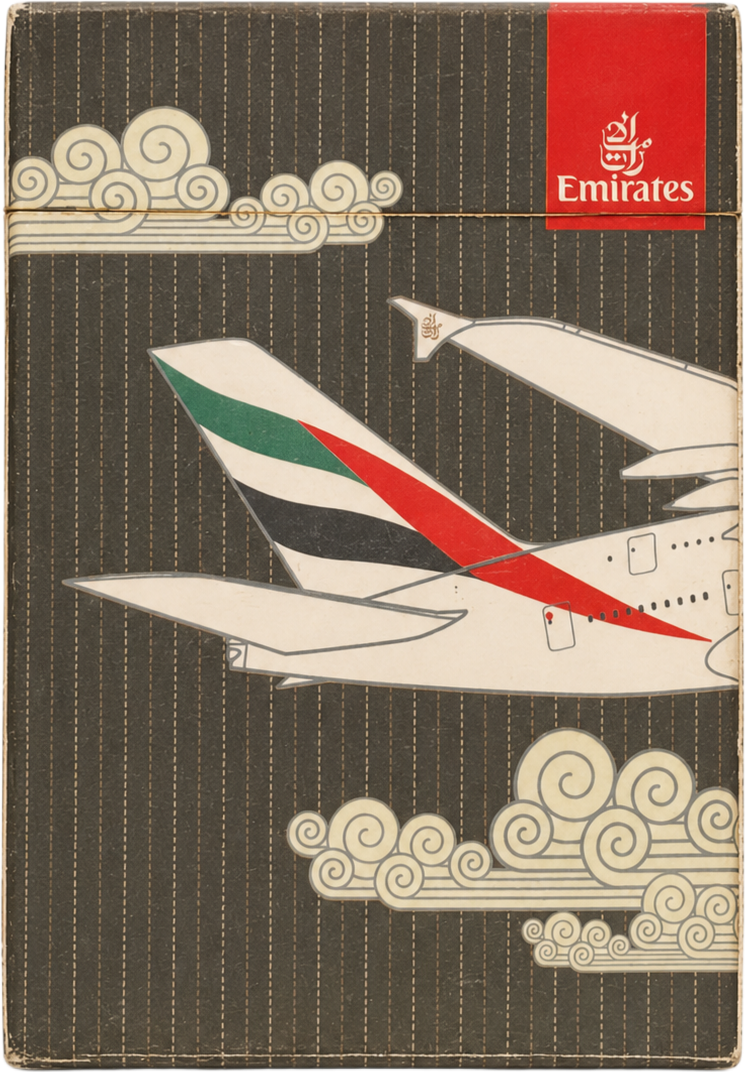 علبة الإمارات — A380 بين السحب الشرقية